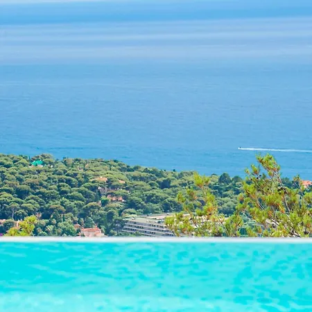 L Oasis Moderne Piscine Vue Villa